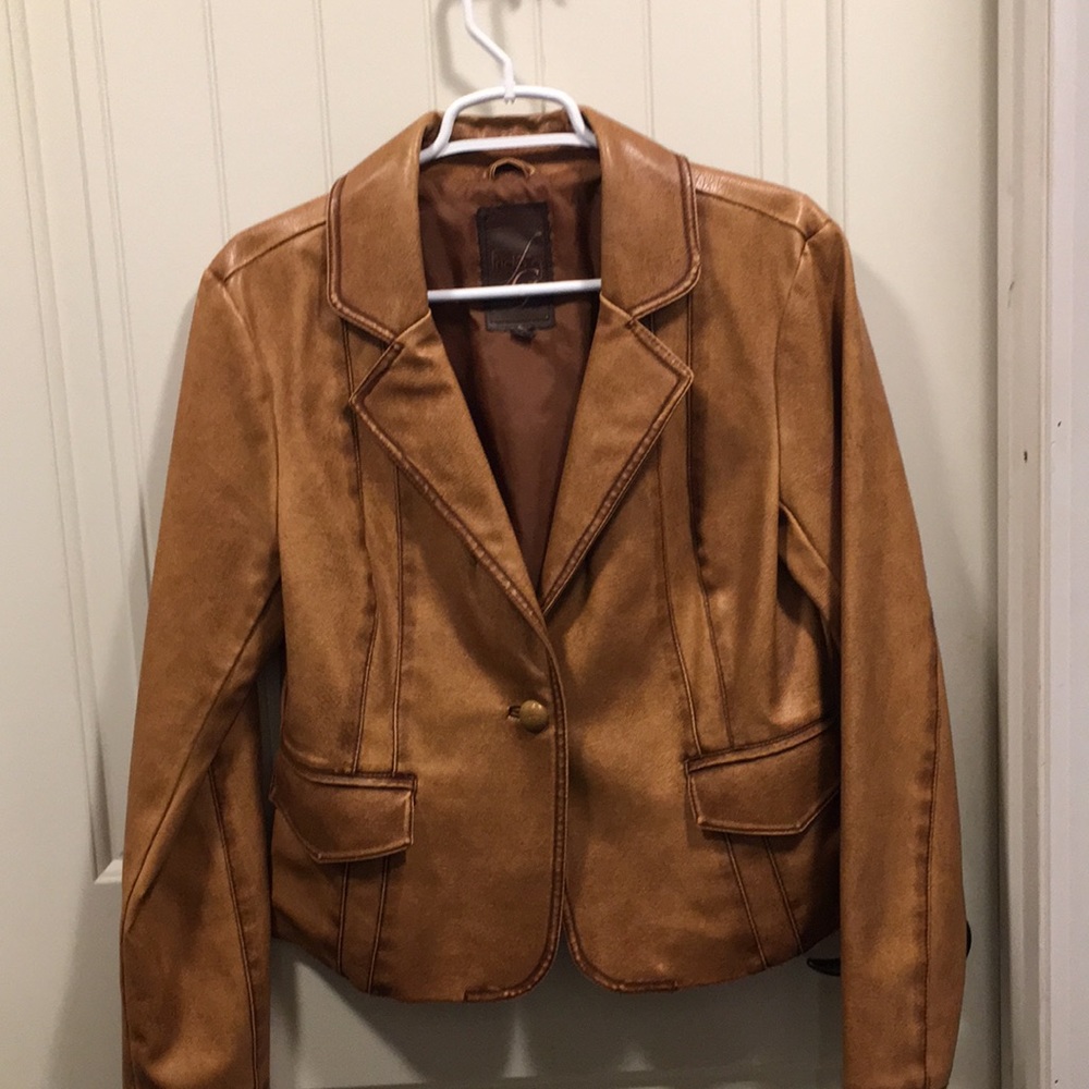 Frida G London medium faux leather